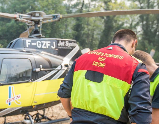 ESP 04 - L'hélicoptère bombardier d'eau